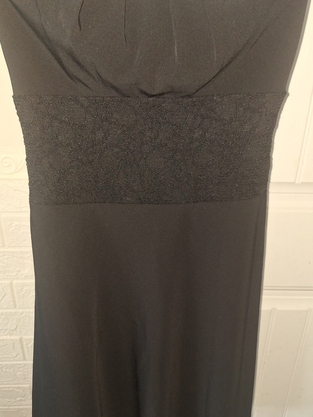 Elegant Black Women’s Dress with Lace Waistband